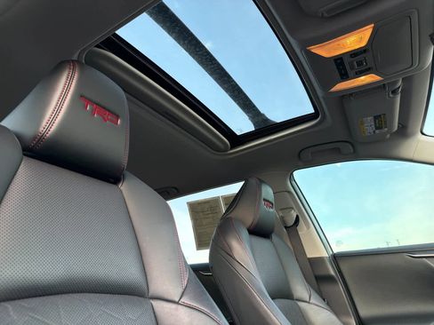 Used 2020 Toyota RAV4 TRD Off-Road image 17