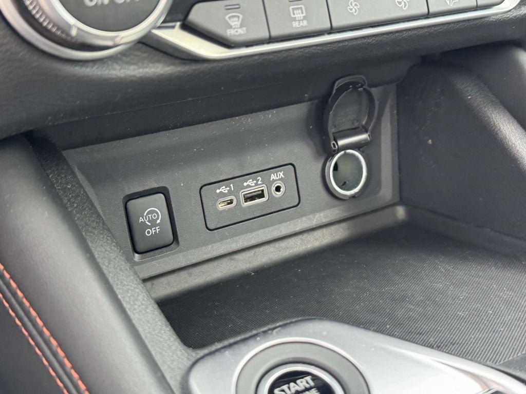 Used 2024 Nissan Sentra SR w/ SR Premium Package FWD image 14