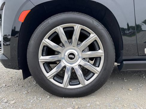 Certified 2024 Cadillac Escalade ESV Premium Luxury Platinum AWD/4WD image 14