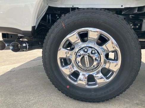 New 2025 Ford F250 Lariat w/ Lariat Ultimate Package image 10