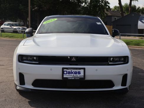 Used 2025 Dodge Charger Daytona R/T w/ Quick Order Package 25M R/T AWD/4WD image 3