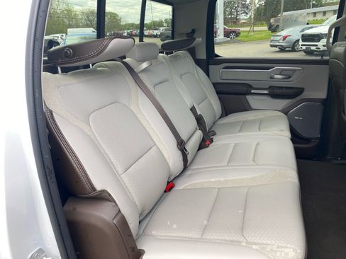 Used 2025 RAM 1500 Laramie AWD/4WD image 24