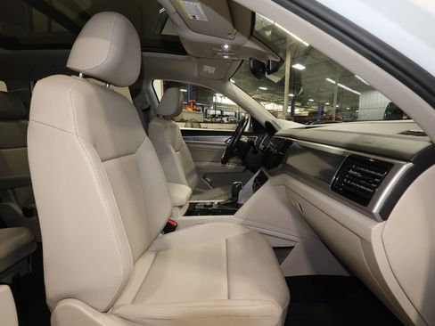 Used 2021 Volkswagen Atlas SEL image 26