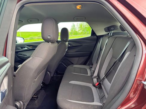 Used 2023 Chevrolet TrailBlazer LS FWD image 26