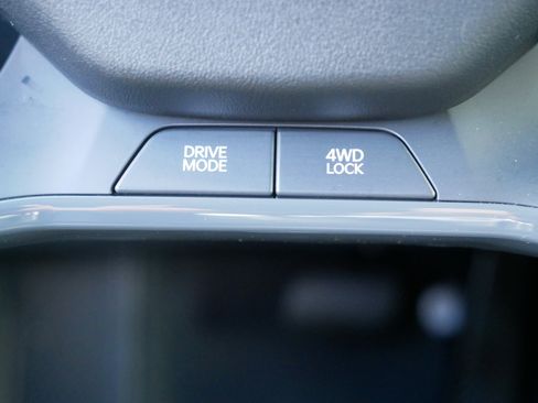 Used 2024 Kia EV9 Land AWD/4WD image 31