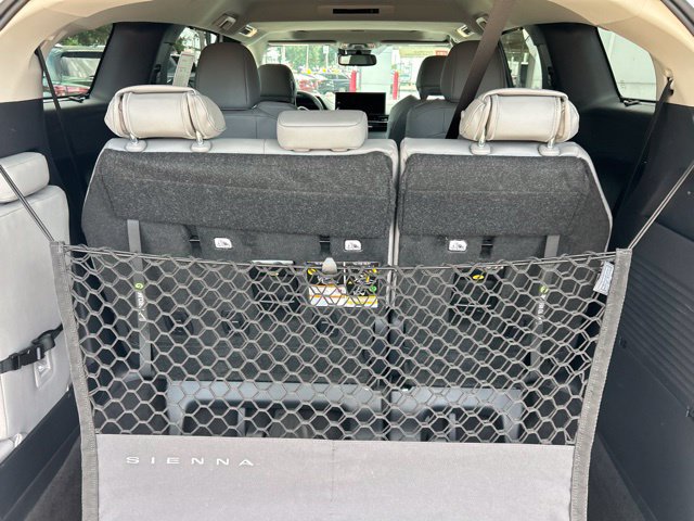 Used 2026 Toyota Sienna XLE FWD image 18
