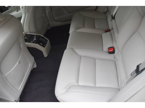 Certified 2025 Volvo S90 B6 Ultra image 15