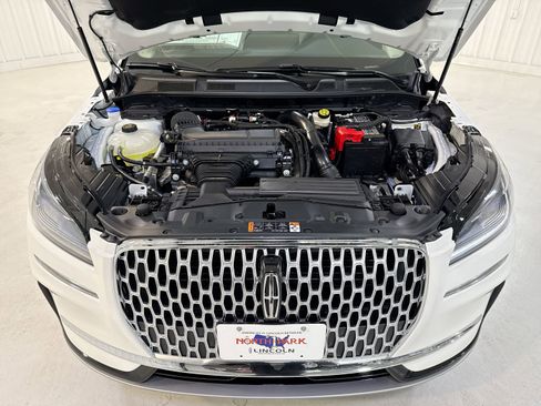 New 2026 Lincoln Corsair Premiere image 30