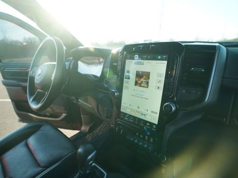 Used 2022 RAM 1500 Laramie image 31