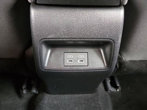 Used 2025 Toyota Corolla LE FWD image 16