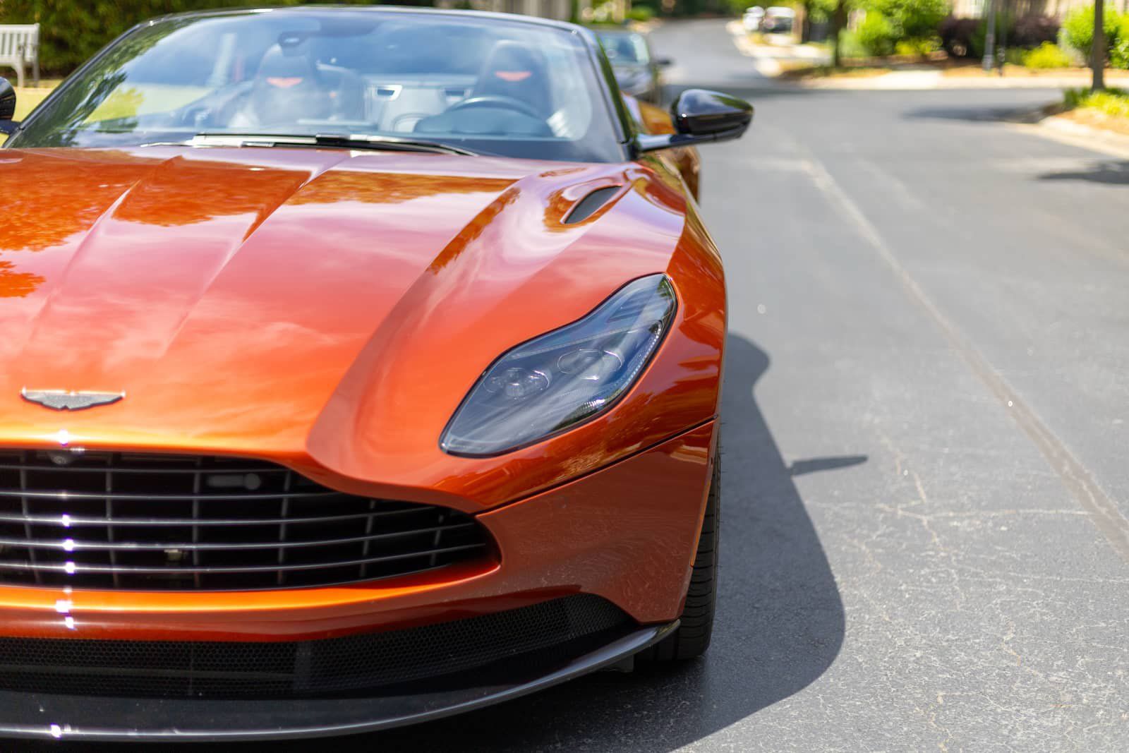 Used 2021 Aston Martin DB11 Volante RWD image 7