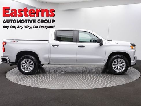 Used 2021 Chevrolet Silverado 1500 Custom w/ LPO, Dark Essentials Package AWD/4WD image 4