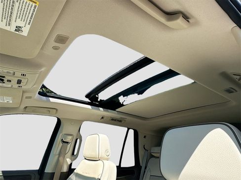 Used 2021 GMC Yukon Denali image 23