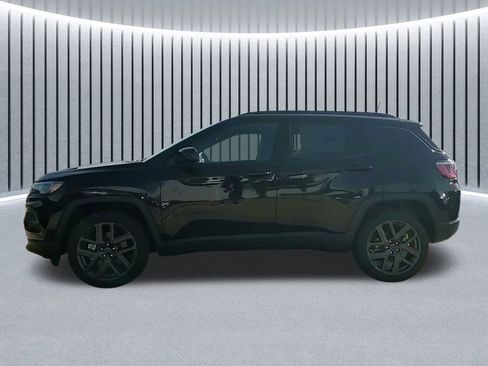 New 2026 Jeep Compass Latitude AWD/4WD image 16