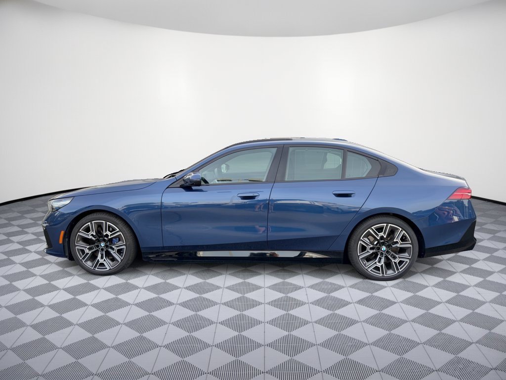 Certified 2026 BMW i5 eDrive40 RWD image 2