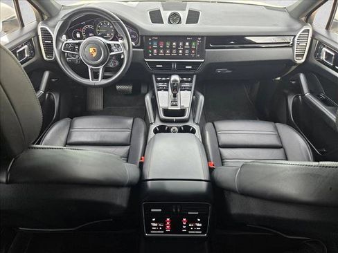 Used 2022 Porsche Cayenne E-Hybrid image 18