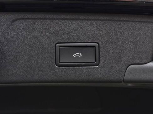 New 2026 Volkswagen Atlas Cross Sport SEL Premium R-Line image 26