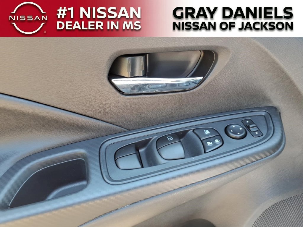 Used 2025 Nissan Versa SV w/ Trunk Package FWD image 10