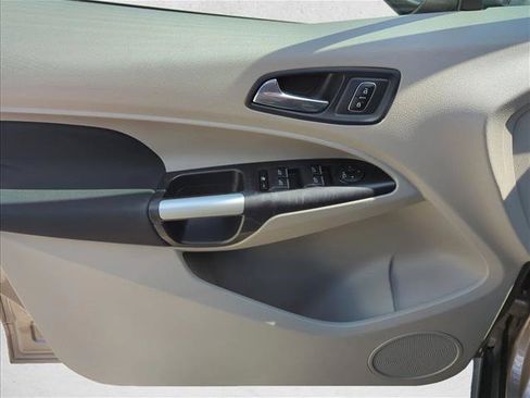 Used 2019 Ford Transit Connect XLT FWD image 7
