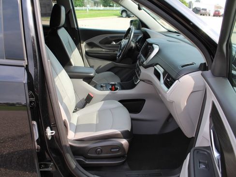 Used 2022 GMC Terrain SLT w/ Infotainment Package II FWD image 12