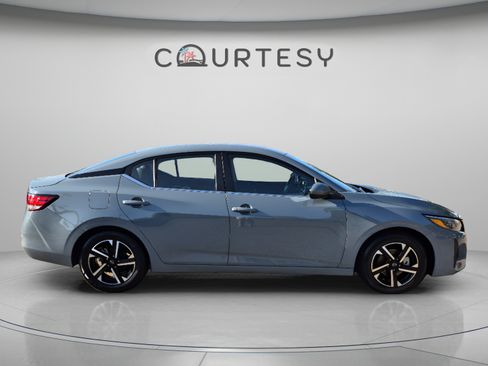 Certified 2024 Nissan Sentra SV FWD image 8