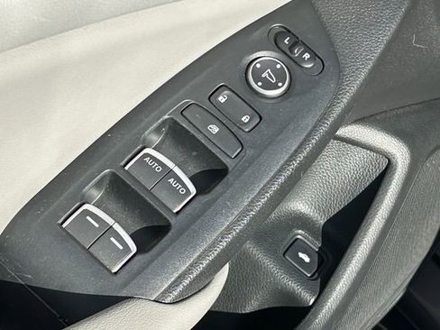 Used 2018 Honda Accord LX image 24