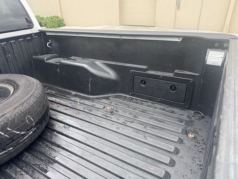 Used 2015 Toyota Tacoma PreRunner w/ SR5 Package RWD image 18