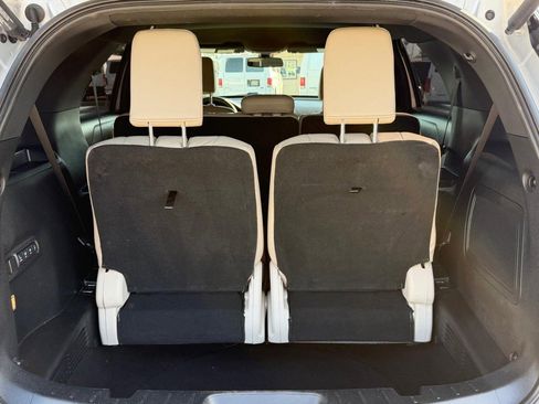 Used 2018 Ford Explorer Limited w/ Ford Safe & Smart Package image 61