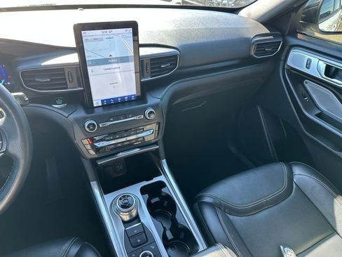 Used 2020 Ford Explorer ST w/ ST Street Pack image 21