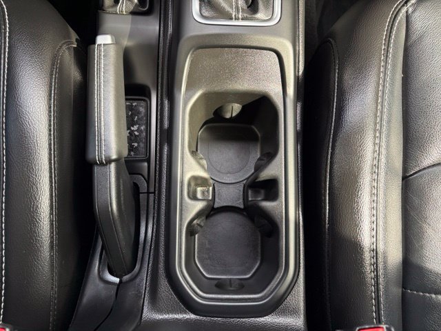 Used 2023 Jeep Wrangler Unlimited Sahara w/ Cold Weather Group AWD/4WD image 34