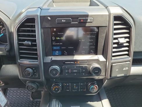 Used 2018 Ford F150 XLT w/ Equipment Group 302A Luxury AWD/4WD image 28