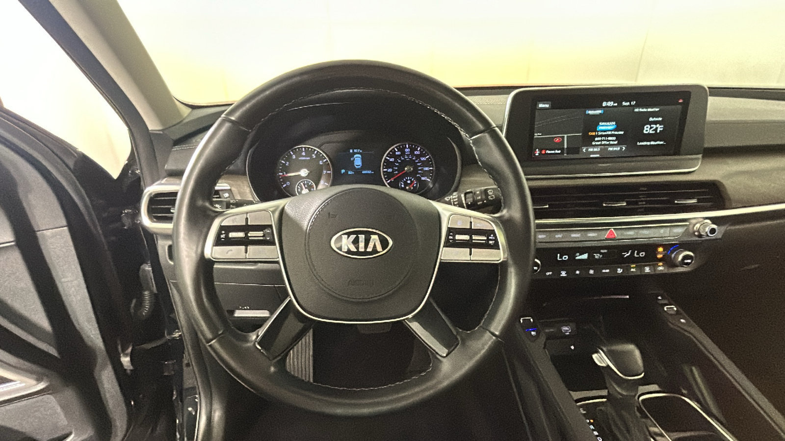 Used 2021 Kia Telluride EX w/ EX Premium Package AWD/4WD image 18
