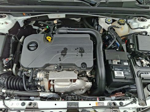Used 2024 Chevrolet Malibu LT FWD image 27