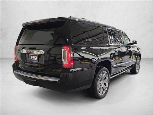 Used 2015 GMC Yukon XL Denali w/ Premium Package AWD/4WD image 5