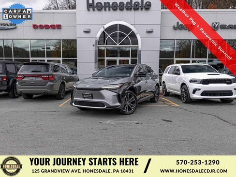 Used 2024 Toyota bZ4X Limited image 1