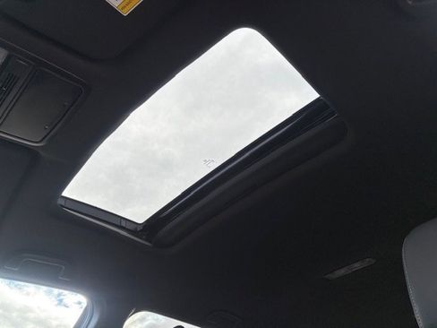 Used 2024 Honda Passport EX-L image 16