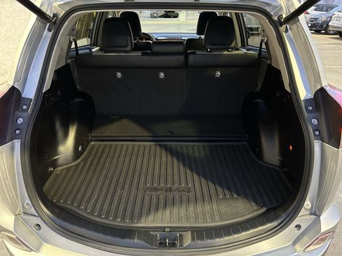 Used 2018 Toyota RAV4 Limited w/ Advanced Technology Package image 21