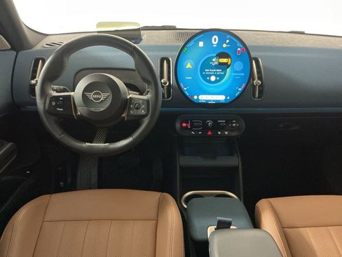 Certified 2025 MINI Cooper Countryman S AWD/4WD image 9