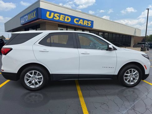 Used 2024 Chevrolet Equinox LT w/ LPO, Floor Liner Package AWD/4WD image 2
