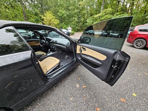 Used 2013 BMW 135i Convertible image 29