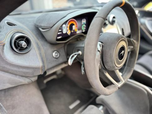 Used 2019 McLaren 600LT RWD image 78