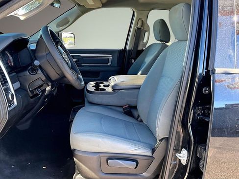 Used 2019 RAM 1500 Classic SLT image 21