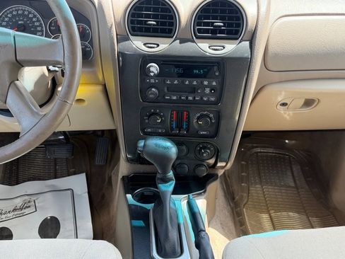 Used 2004 GMC Envoy SLE RWD image 12