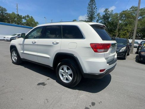 Used 2012 Jeep Grand Cherokee Laredo w/ Laredo E Group AWD/4WD image 15