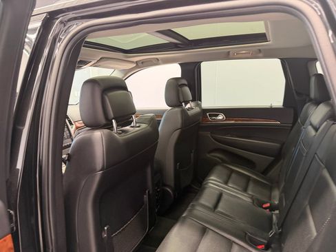 Used 2012 Jeep Grand Cherokee Limited w/ Luxury Group II AWD/4WD image 14