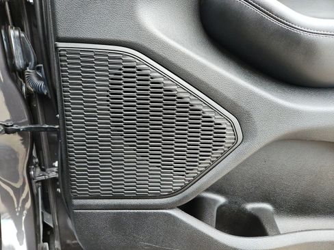 Used 2023 Jeep Grand Cherokee Limited image 68