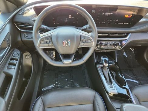 Used 2025 Buick Envista Sport Touring w/ Convenience I Package image 9