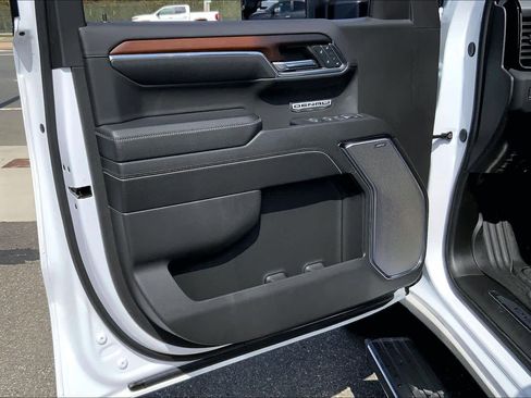 Used 2024 GMC Sierra 1500 Denali w/ Denali Reserve Package image 21