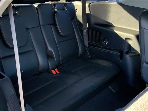 Certified 2021 Ford Explorer Limited w/ Equipment Group 301A image 18