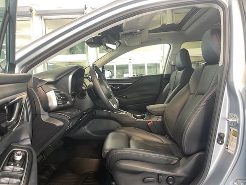 Used 2024 Subaru Outback Touring XT AWD/4WD image 9